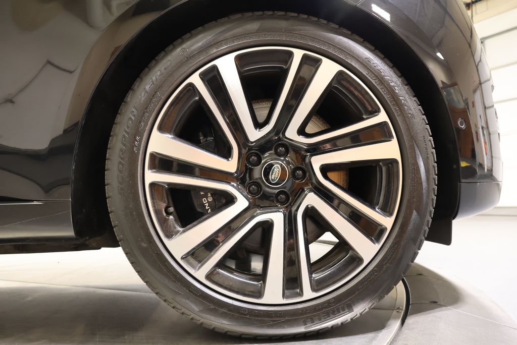 Thumbnail: 2023 Land Rover Range Rover - 12