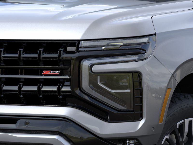 2026 Chevrolet Suburban — photo 10