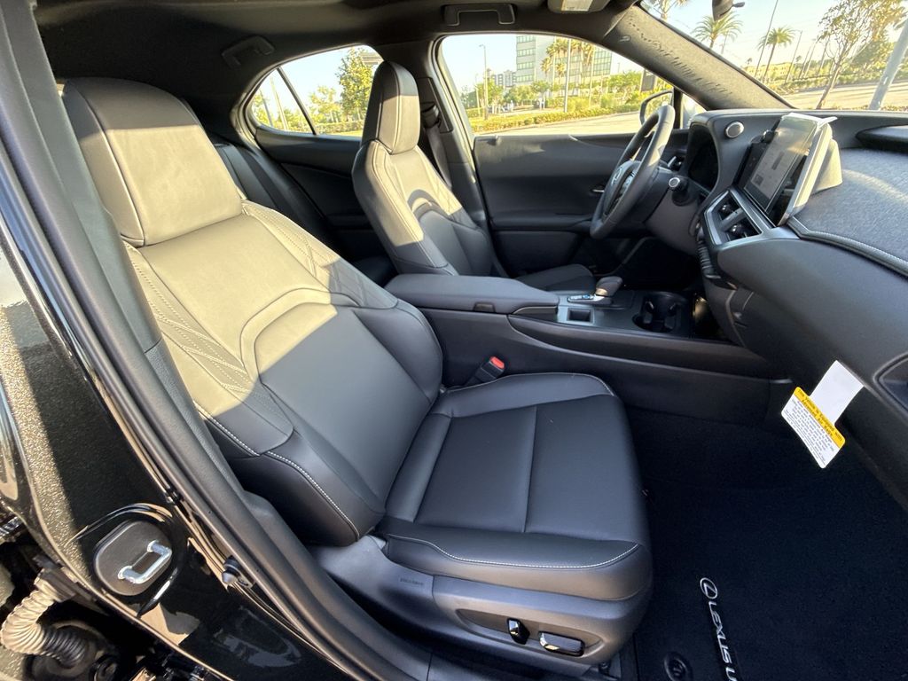 Thumbnail: 2026 Lexus UX - 16