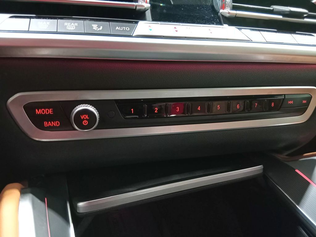 2023 BMW X6 xDrive40i