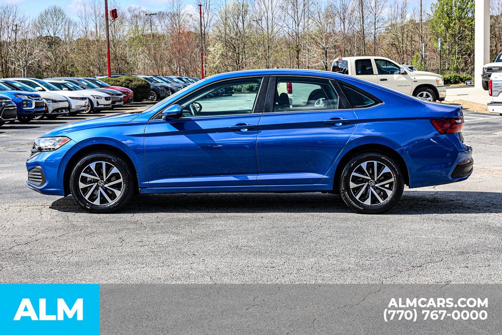 Used 2024 Blue Volkswagen 1.5T S image 9
