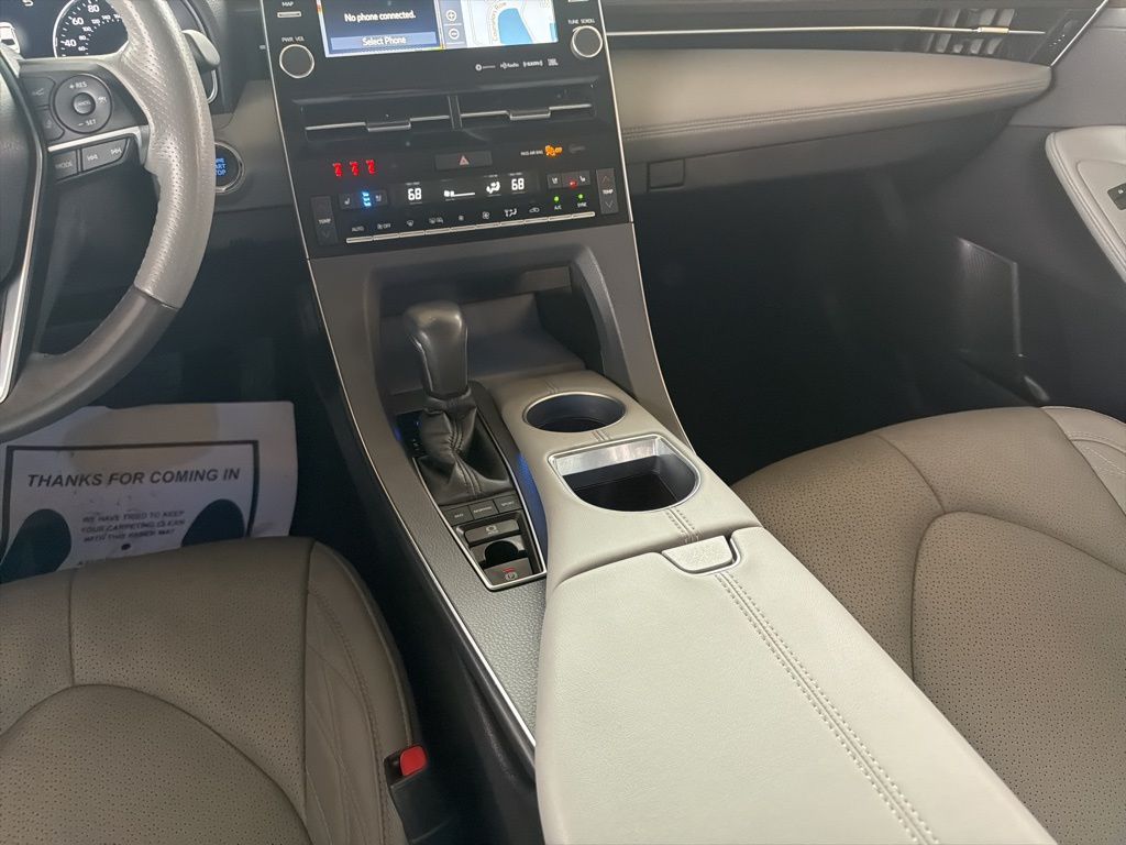 Thumbnail: 2021 Toyota Avalon - 16