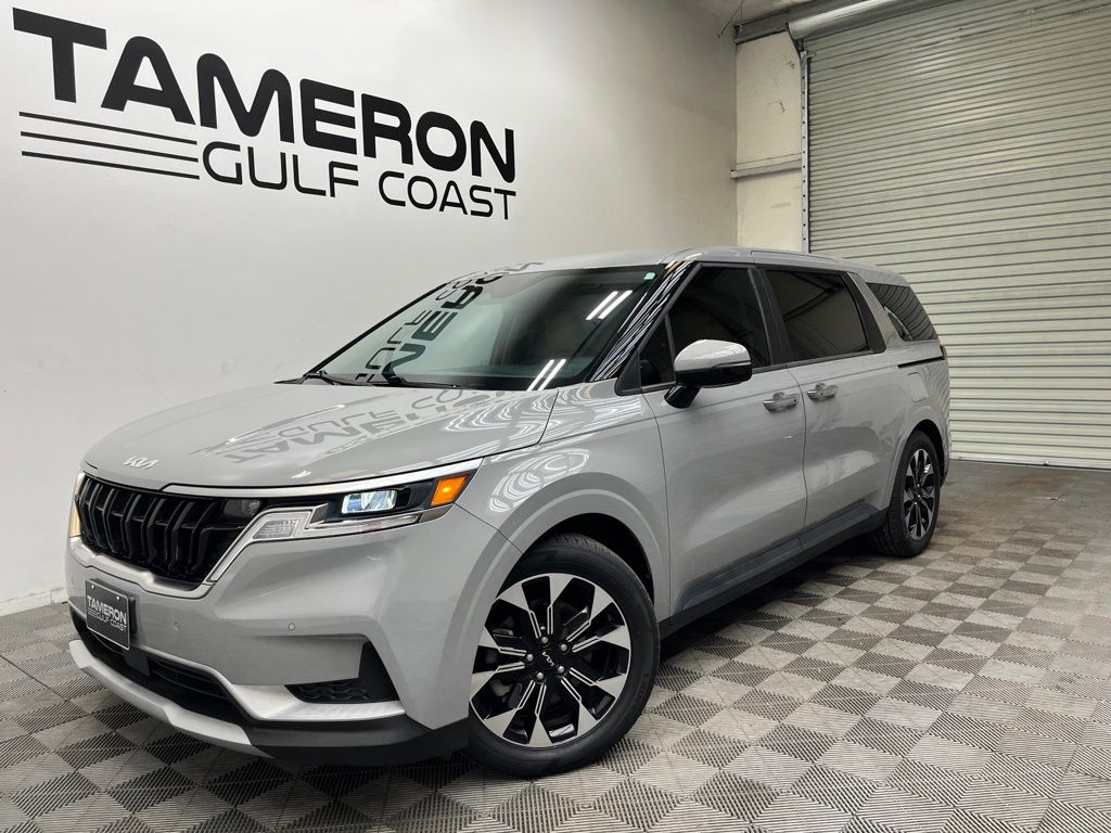 Ceramic Silver 2024 Kia Carnival Minivan Front-Wheel Drive 8-Speed Automatic