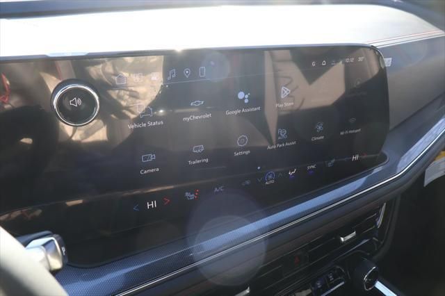 Thumbnail: 2026 Chevrolet Suburban - 28