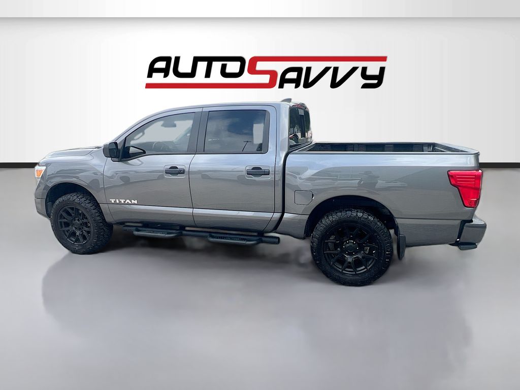 Used 2024 Gray Nissan SV image 4