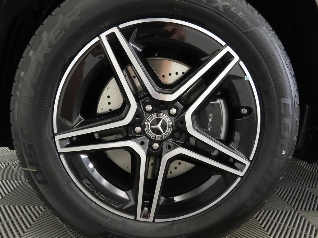 Thumbnail: 2026 Mercedes-Benz GLE - 30