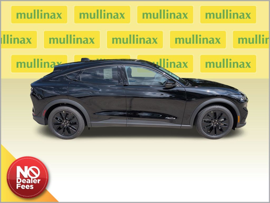 New 2026 Black Ford Select image 2
