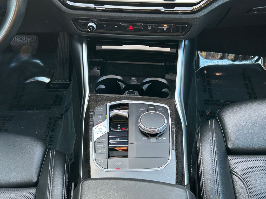 Thumbnail: 2023 BMW 3 Series - 27