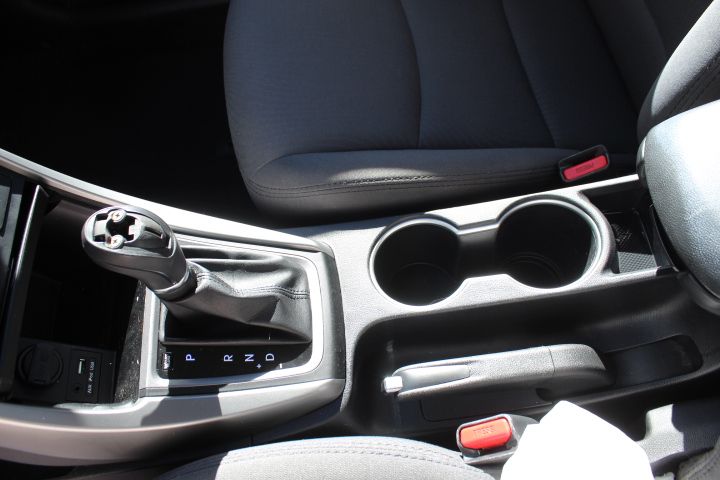 Used Car 2016 Hyundai Elantra  Se For Sale Under $10,000 In Georgetown, Texas