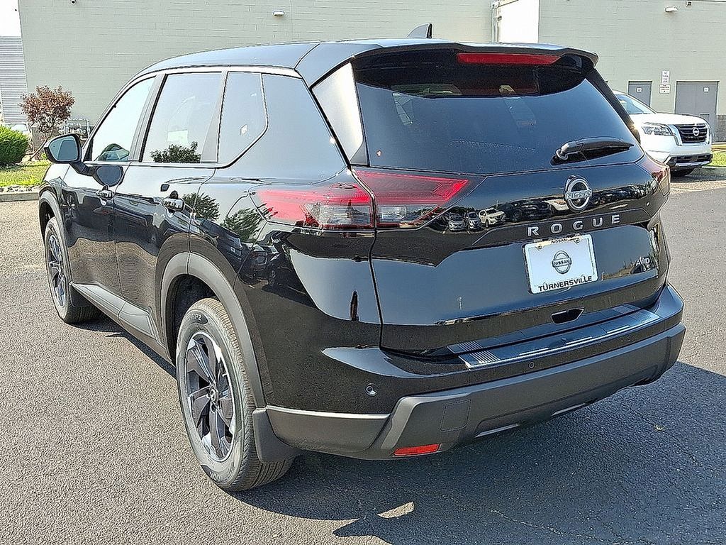 Thumbnail: 2026 Nissan Rogue - 3