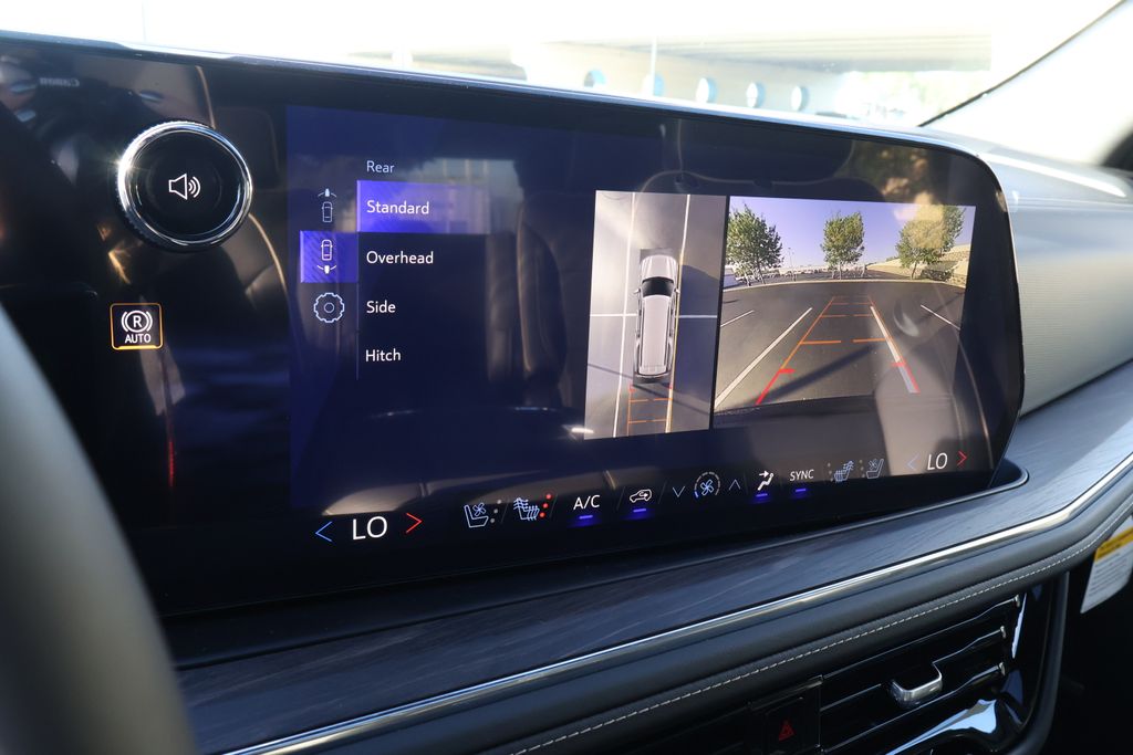 Thumbnail: 2026 Chevrolet Suburban - 28