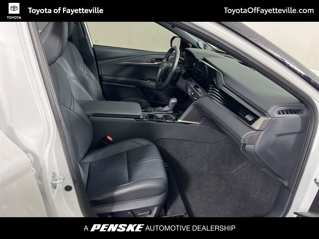 Thumbnail: 2025 Toyota Camry - 6