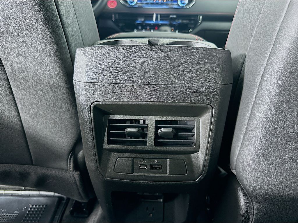 Thumbnail: 2025 Chevrolet Colorado - 26