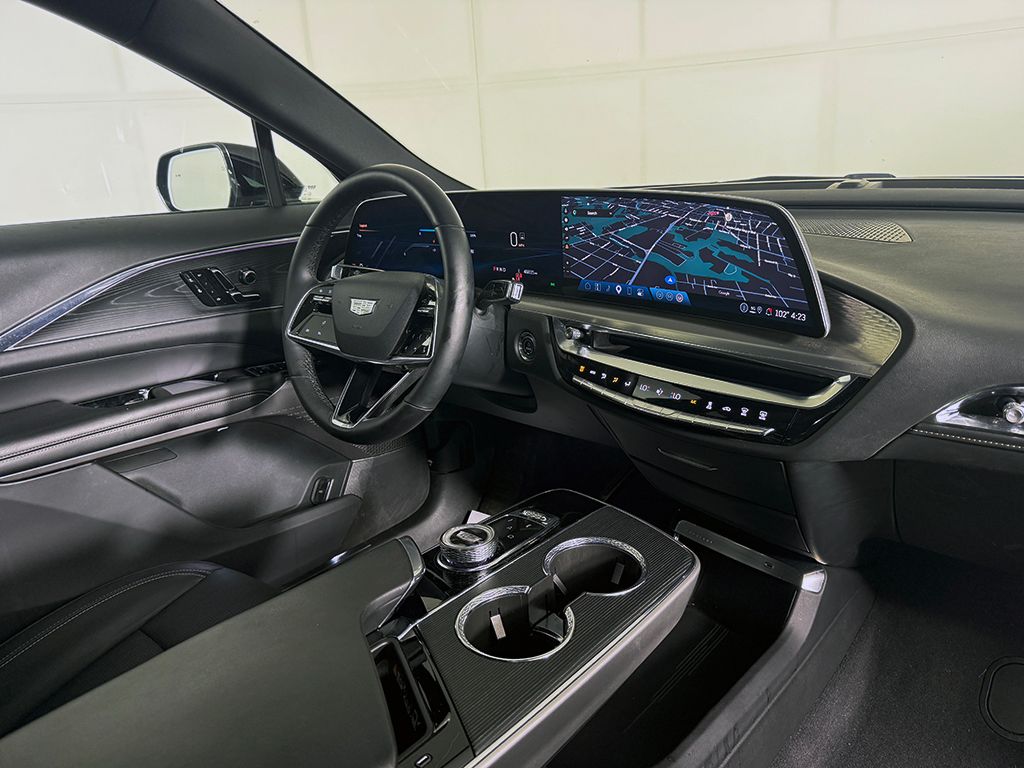 Used 2024 Black Cadillac Luxury image 29