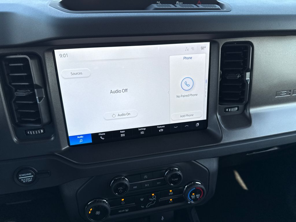 2025 Ford Bronco Base photo 6