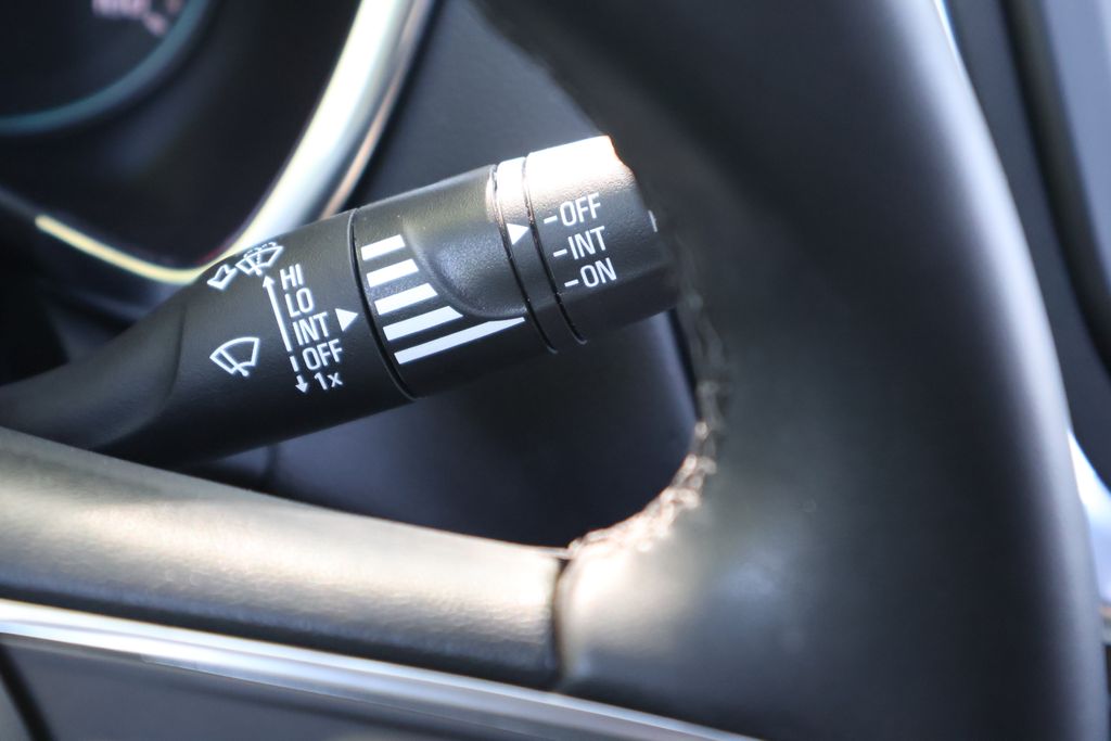 Thumbnail: 2023 Chevrolet Equinox - 27