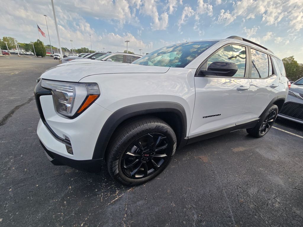 Used 2026 White GMC Elevation image 4