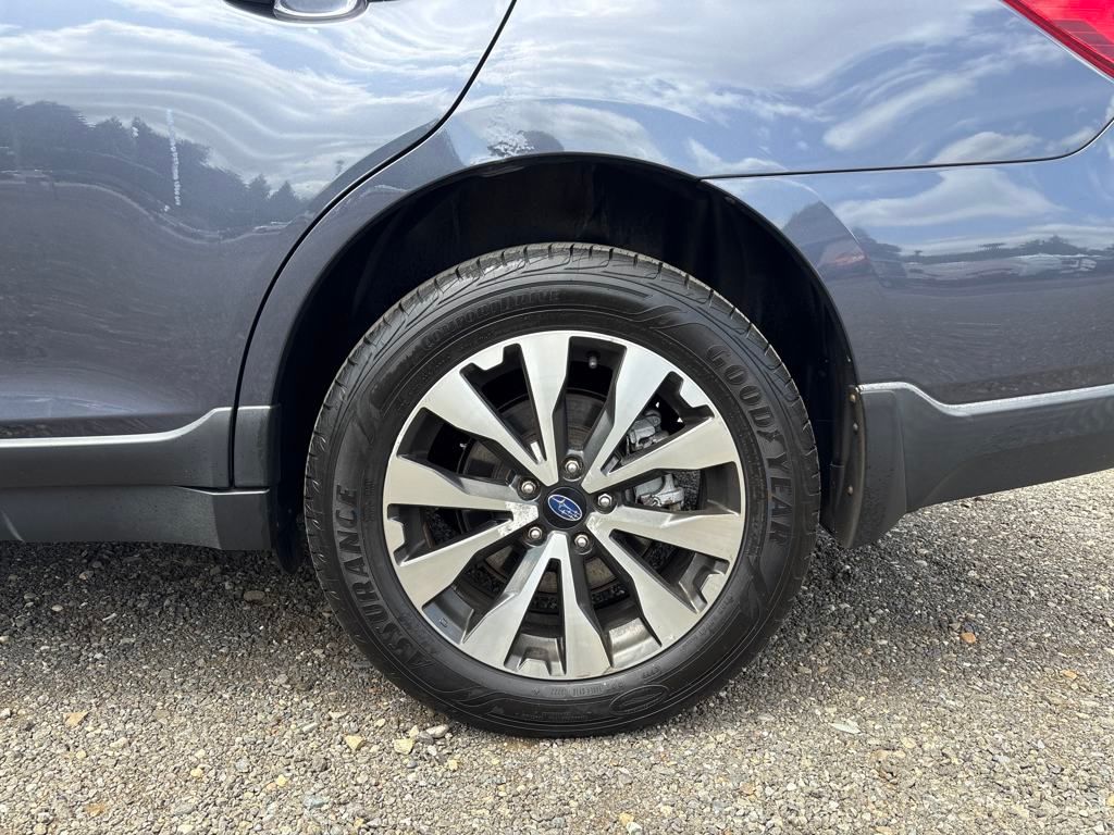 2017 Carbide Gray Metallic Subaru Outback 3.6R AWD SUV