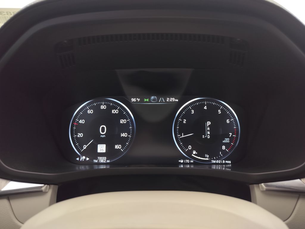 Thumbnail: 2020 Volvo XC60 - 14