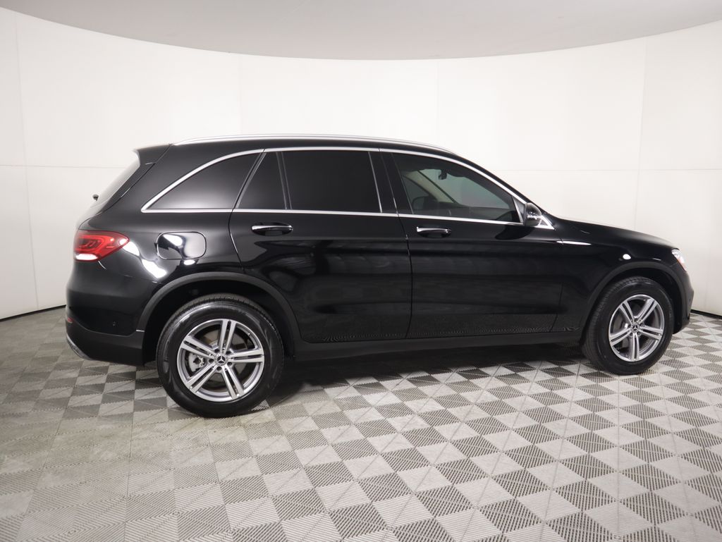 Thumbnail: 2022 Mercedes-Benz GLC - 4