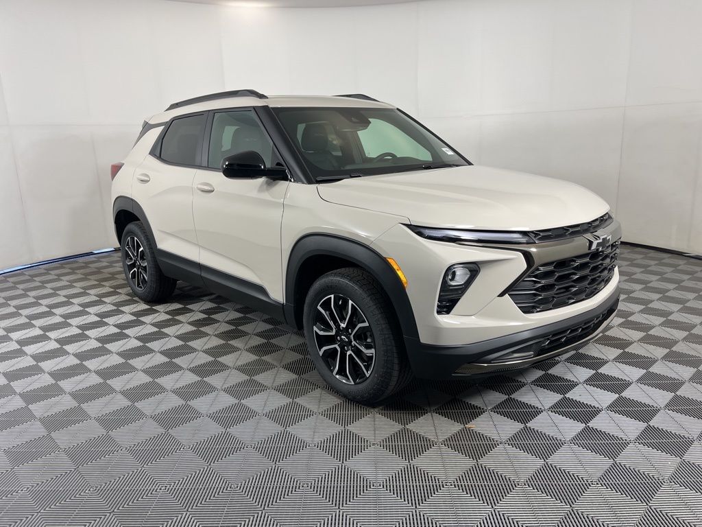 Thumbnail: 2026 Chevrolet TrailBlazer - 17