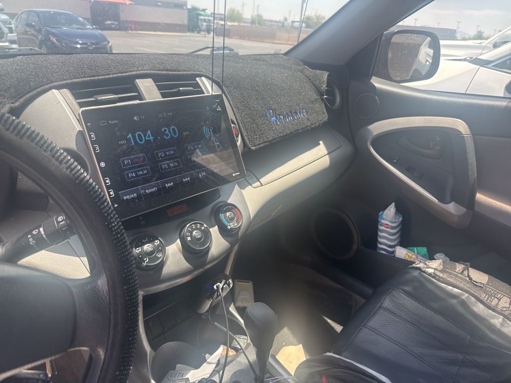 2008 Toyota RAV4  5