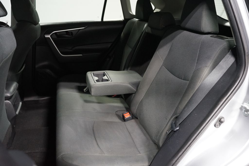 Thumbnail: 2020 Toyota RAV4 - 26