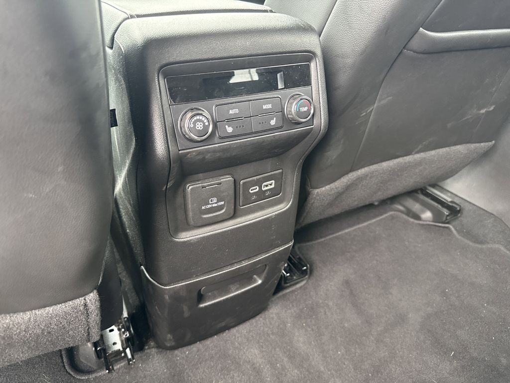 2023 GMC Acadia SLT Silver at AutoSavvy Houston Southwest