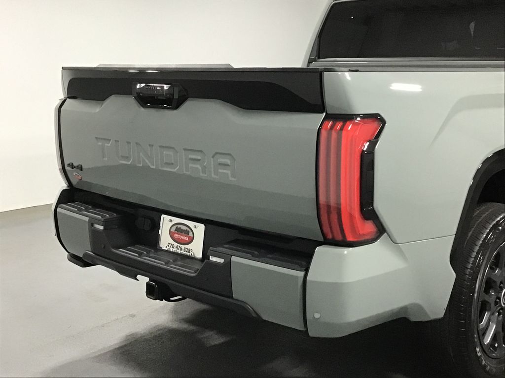 Thumbnail: 2024 Toyota Tundra - 9