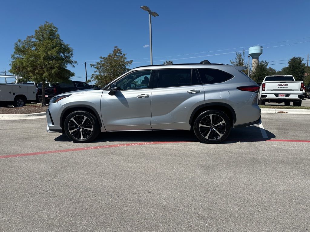 Used Car 2021 Toyota Highlander  Xse For Sale Under $40,000 In Austin, Texas