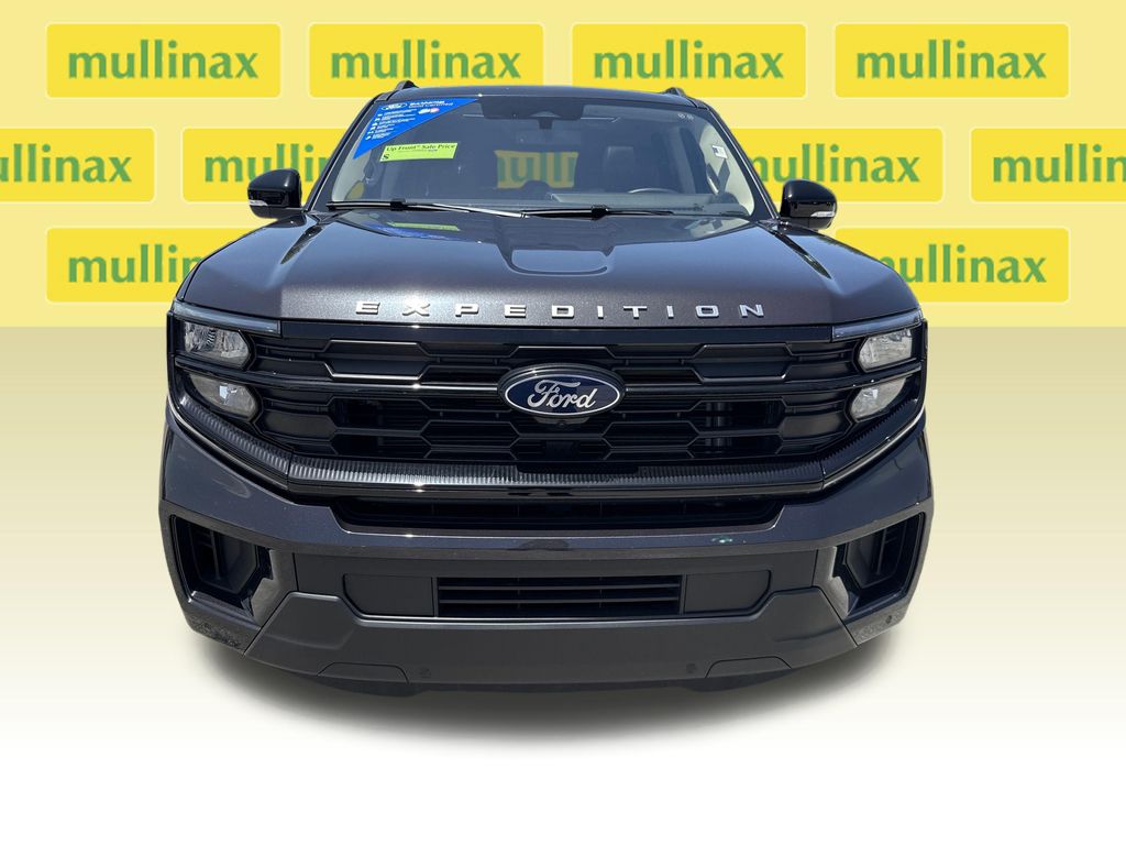 Certified Used 2025 Gray Ford Active image 12