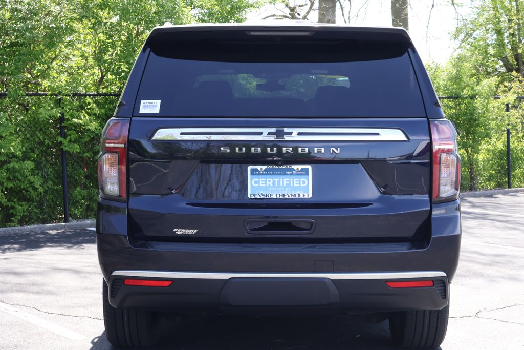 2021 Chevrolet Suburban LS 6