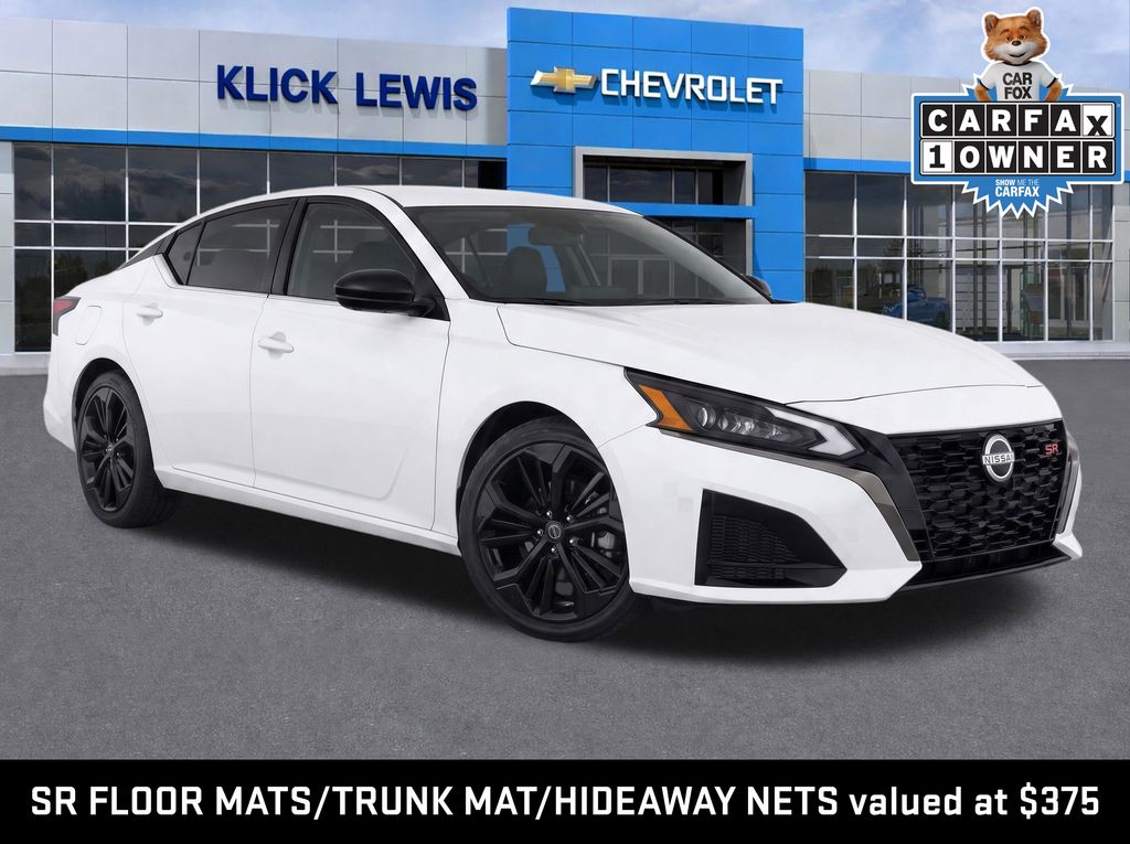 Pearl White Tricoat 2024 Nissan Altima Sedan Front-Wheel Drive Continuously Variable Transmission