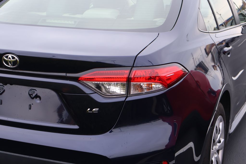 Thumbnail: 2021 Toyota Corolla - 9