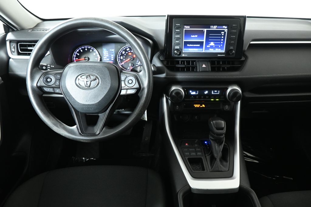 Thumbnail: 2022 Toyota RAV4 - 17