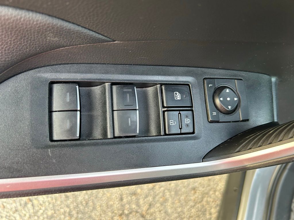 Thumbnail: 2024 Toyota RAV4 - 17