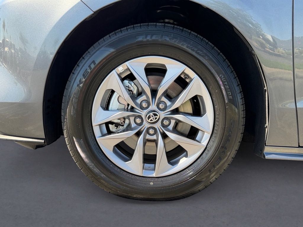 Used 2025 Toyota Sienna Van