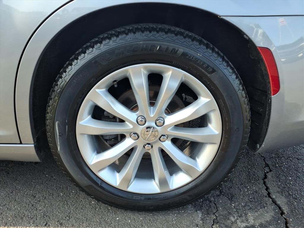 used 2018 Chrysler 300 car, priced at $10,900