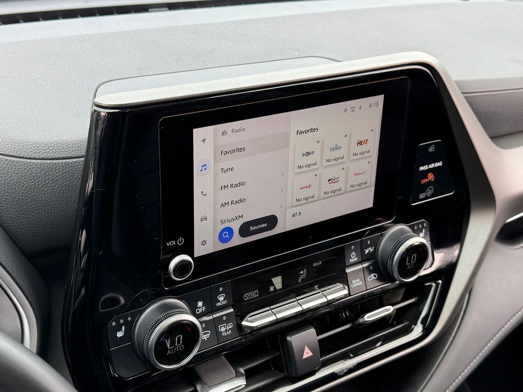 2023 Toyota Highlander Hybrid XLE