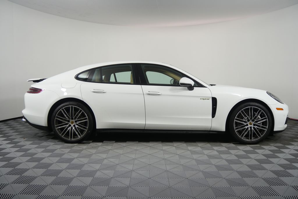 Thumbnail: 2019 Porsche Panamera - 2