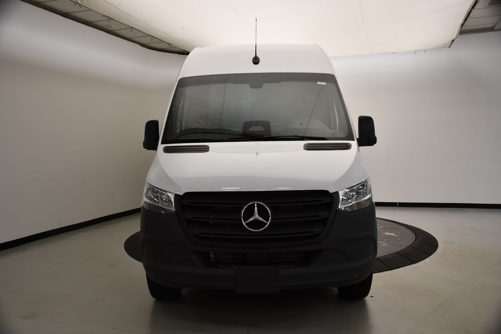 2025 Mercedes-Benz Sprinter 2500 3