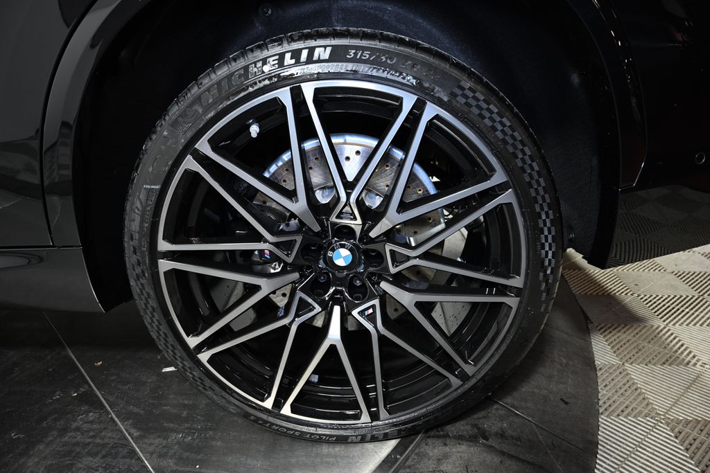 Thumbnail: 2026 BMW X5 - 12