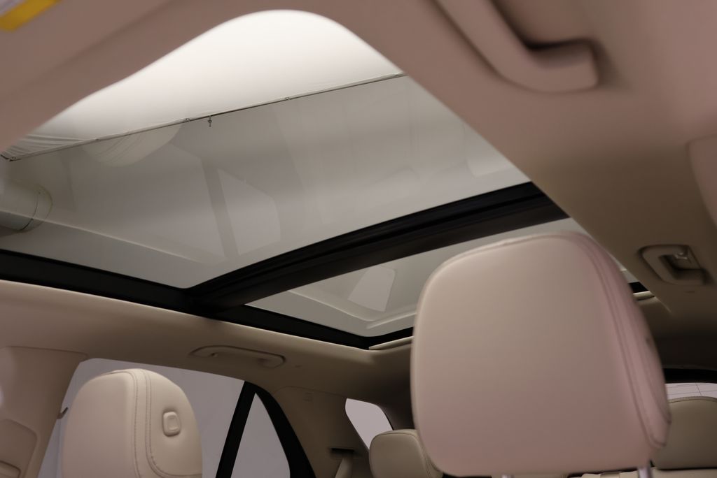 Thumbnail: 2026 Mercedes-Benz GLE - 15