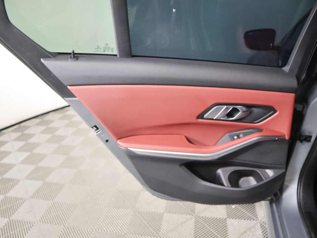 Thumbnail: 2023 BMW 3 Series - 27