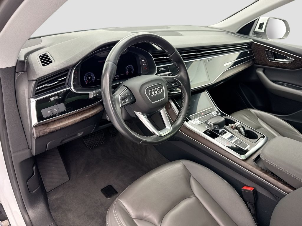 Thumbnail: 2019 Audi Q8 - 9