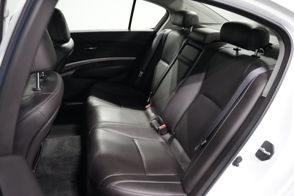 2014 Acura RLX  27