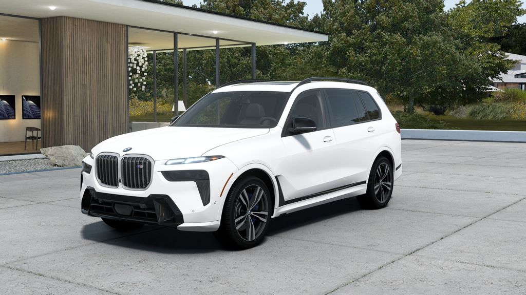 2025 BMW X7 M60i 32