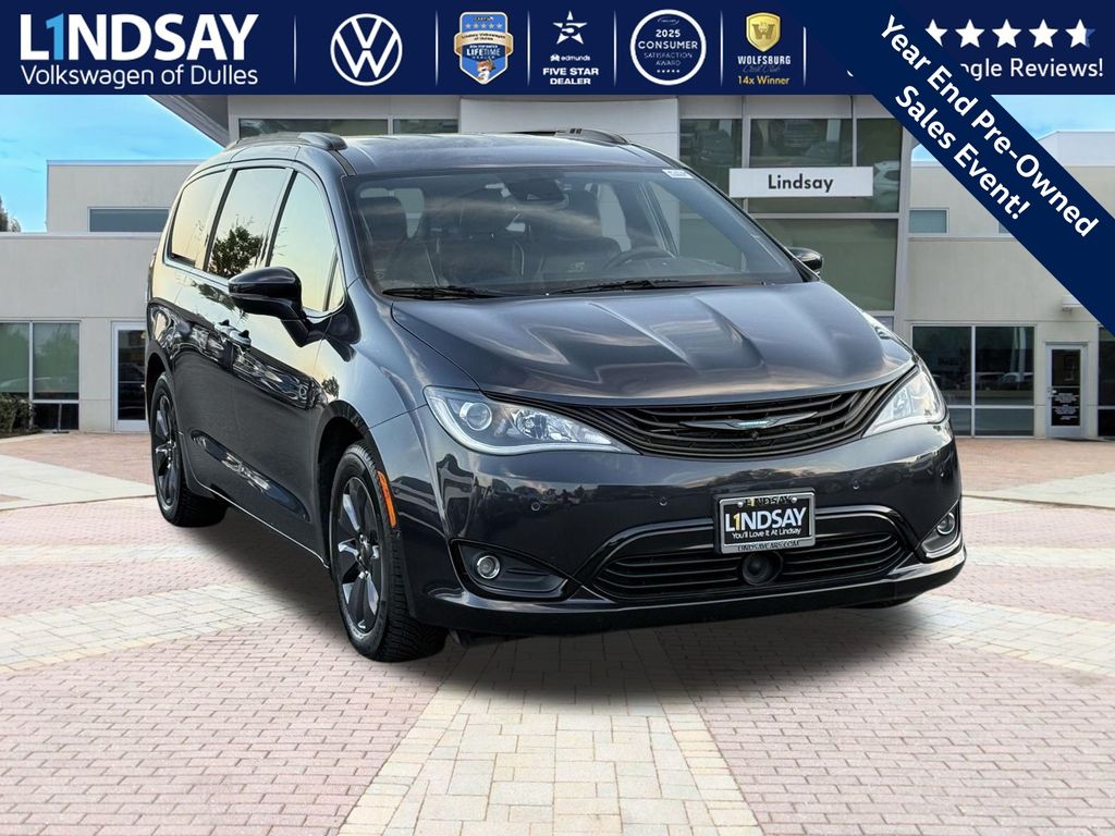Chrysler Pacifica Hybrid Limited FWD