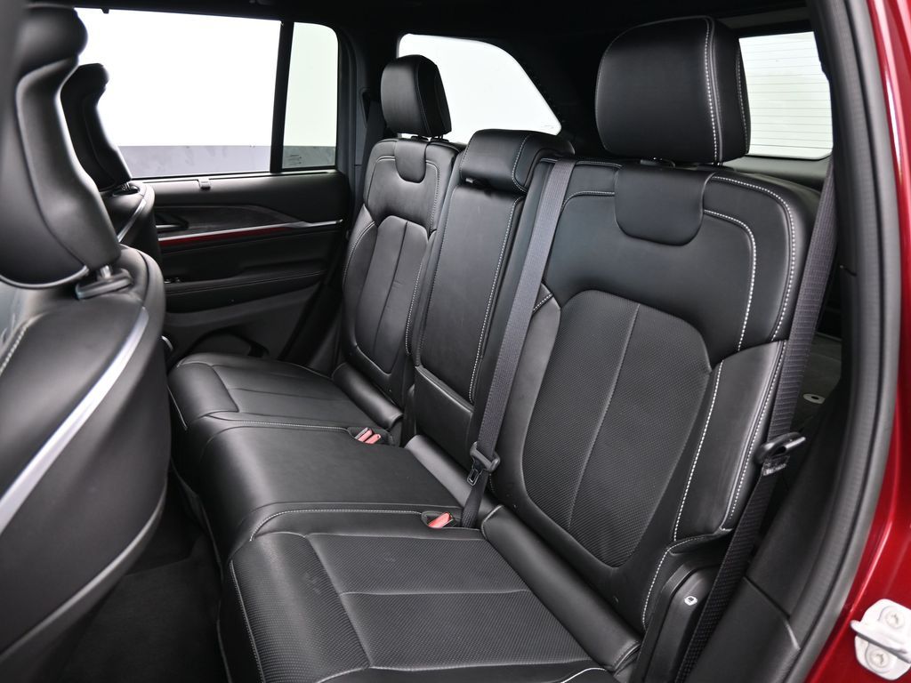 Used 2023 Velvet Red Pearlcoat Jeep Overland image 39