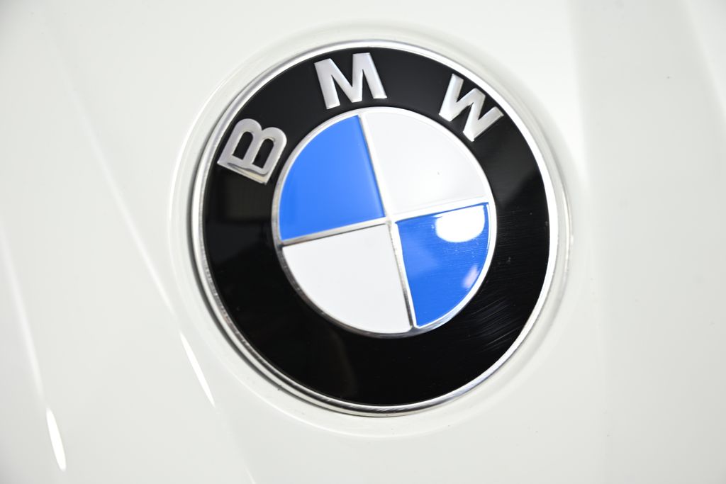 Thumbnail: 2026 BMW X3 - 13